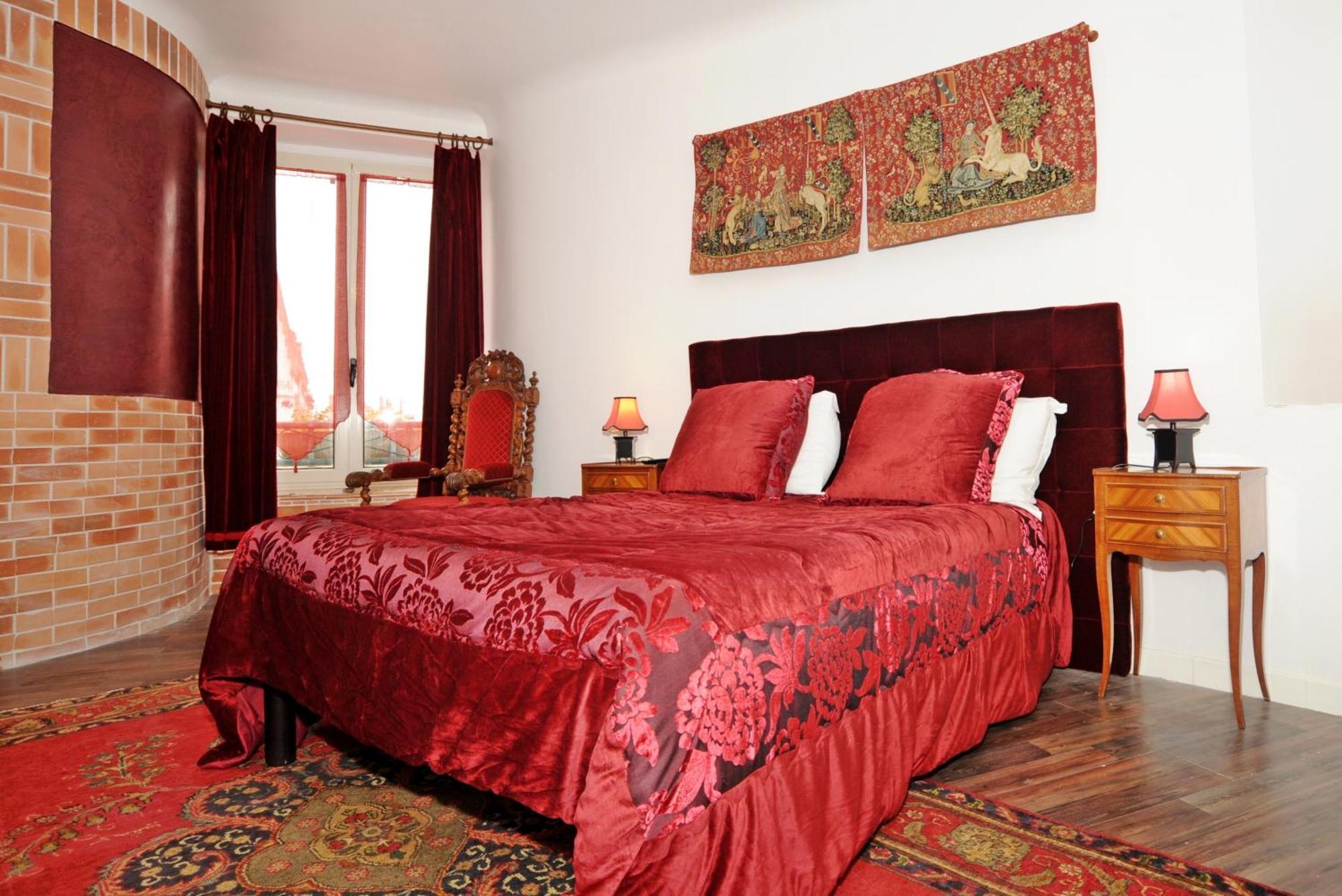Hotel La Tour ซุลลี-ซูร์-ลัวร์ ภายนอก รูปภาพ